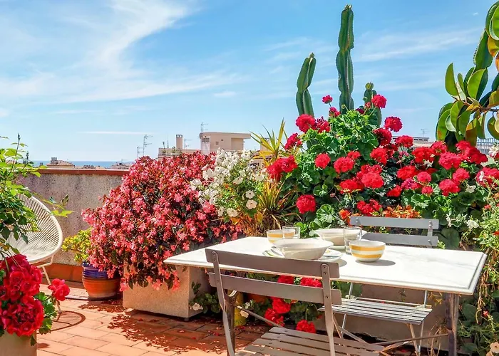 דירה Secret Garden By Hello Homes סיטגס